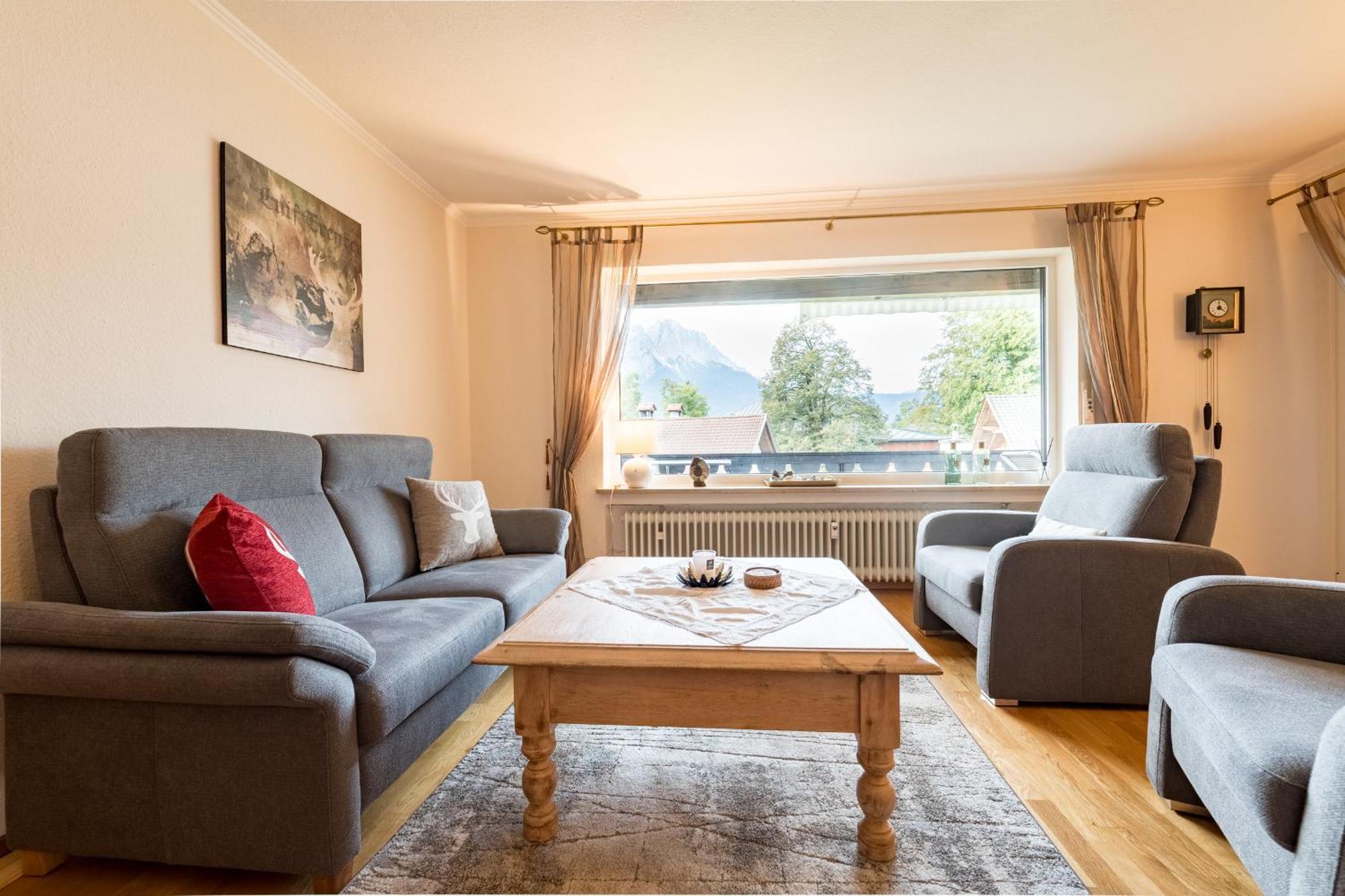Aussicht Apartment Garmisch-Partenkirchen Luaran gambar